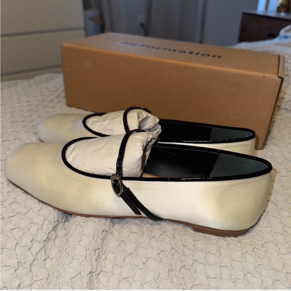 Reformation White and Black Flats with Square Toe - Picture 2 of 7